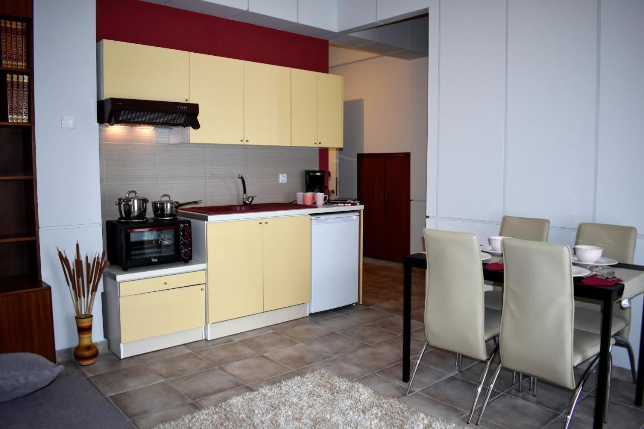 Cozy Apartments Komotiní Eksteriør bilde